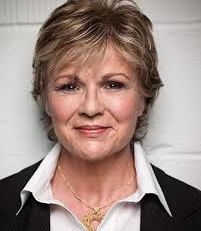 julie-walters-hollywood-12042014